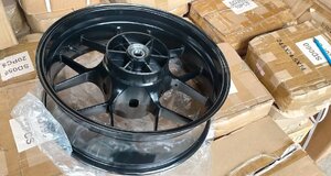 新品 リア ホイール CBR600RR 2013-15 PC40 純正タイプ 黒色 rear wheel 150