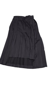 《中古》Yohji Yamamoto + Noir　ブラックロングプリーツスカート　厚手の生地