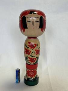 伝統こけし　蔵王高湯系　岡崎幾雄　作品（24.0ｃｍ）