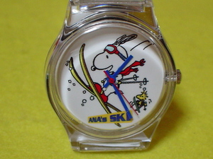 珍品　デザイン　スヌーピー　ANAS　SKI　腕時計　ホワイト
