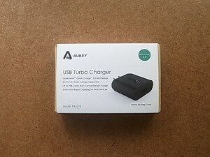 Aukey Quick Charge 2.0対応急速充電器 PA-U28 送料210円 使用少　中古