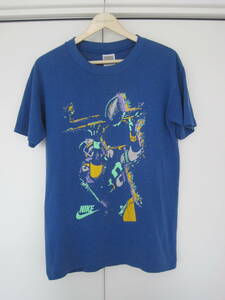 レア　アメリカ製　90s　NIKE　ナイキ　シルバータグ　銀タグ　アメフトイラストTシャツ　S キッズ、レディースにも