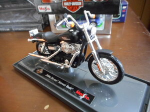 ★★1/18 マイスト ハーレーダビッドソン ダイナ ストリート ボブ 2006 Maisto Harley Davidson Dyna Street Bob★★