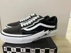 【雷市場（ポンジャン）商品韓国直送】 VANS(バンズ) ボルト x MASTERMIND(マスターマインド) ザ・ワールド オールドスクール 黒 US 7 5 8