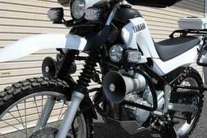 白バイ仕様フロントバンパーエンジンガード！SEROW/XT250/セロー250 DG11J DG17J トリッカー DG10JDG16J3