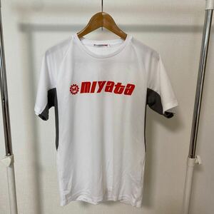 ユニクロ　UNIQLO UT ミヤタ　MIYATA CYCLE　ミヤタサイクル　Tシャツ 半袖 白 