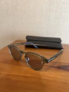 MOSCOT グリーンクリアフレーム　グレーサングラス ケース付き