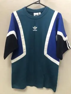 adidas アディダスオリジナル　Tシャツ