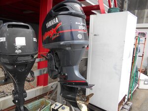 26-758 YAMAHA ヤマハ 2ストローク　V-MAX HPDI セレクション2 250馬力船外機 環境対策エンジン 実働品 L足 ペラ付き 琵琶湖OK