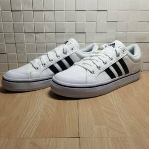 送料無料・新品未使用！！アディダス adidas カジュアルシューズ スニーカー / BRAVADASKATE 2.0 M / 白 ホワイト 24.5ｃｍ