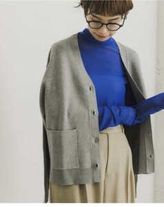 極美品 22AW URBAN RESEARCH DOORS アーバンリサーチ メッシュハイネックカットソー 単体でもレイヤードでも◎ 目を惹くカラー お洒落上級