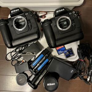 Nikon ニコン D1 ,D1X ボディ2台　可動品