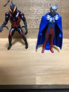 ウルトラマンベリアル　アクションフィギュア　ウルトラマンゼロ　ソフビ　マント付