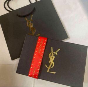 YSL イヴサンローラン　　ギフトボックスのセット