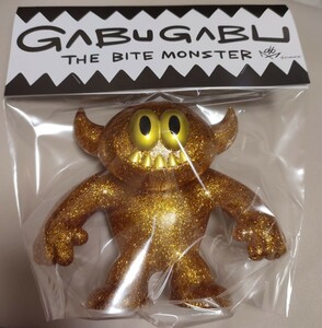 GABUGABU　THE BlTE MONSTER　GOLD ソフビ