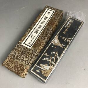 FNY13/87【未使用】古墨 大好山水 油畑35g 油畑101 箱付き 上海墨厂出品 中国書画墨 書道 唐物 唐墨 文房四宝 骨董品②〇