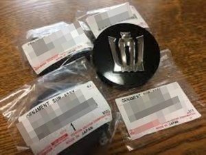 ★新品★ トヨタ純正 TOYOTA 220系 クラウンセンターキャップ　ハブオーナメント 4個set