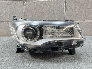 R61120 ② デイズ ハイウェイスター B21W 純正 ヘッドライト 右 HID STANLEY W1048