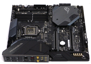 【中古】ASUS製マザーボード ROG MAXIMUS XI EXTREME LGA1151 [管理:1050023622]