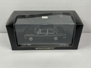 ミニチャンプス BMW 1600/2 1966 [Black] 1:43スケール