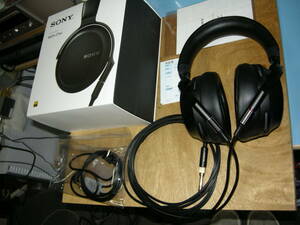 SONY MDR-Z7M2 綺麗です。