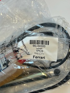 FERRARI 430スパイダー、360スパイダー　幌リヤ‐右カバーシリンダー＋パイプ　品番66454300