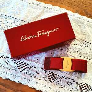 Salvatore Ferragamo サルヴァトーレ フェラガモ バレッタ 髪留め