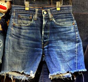 D45/LEVIS501 ビッグE　Aタイプ カットオフ ヴィンテージ　色落ち抜群　激ヒゲ！