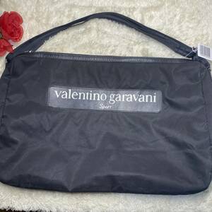 大容量　VALENTINO GARAVANI SPORT ヴァレンティノ ガラヴァーニ ナイロン×レザー ショルダーバッグ 斜め掛け 黒系 ２way　シートベルト