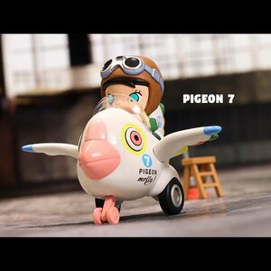 フィギュア　PIGEON 7　POPMART MOLLY CAR CAR シリーズ　ポップマート　マスコット　人形