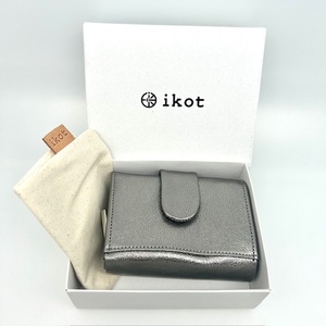 シルバー　財布　二つ折り　ikot トレジャーソフトレザー　二つ折り財布