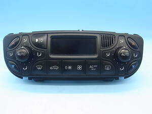 MB853. ベンツ Cクラス W203 C180前期 (2003MY GH-203046) エアコンスイッチ [A2098300285]. 