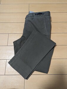 PT01　ピーティーゼロウーノ　パンツ　チノパン　カーキ　46　ストレッチ　SUPER SLIM FIT　ルーマニア製