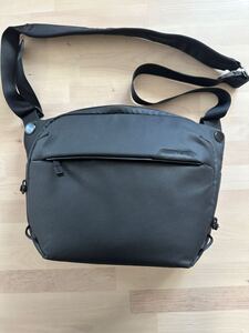 【美品】peak design カメラバッグ　everyday sling 6L