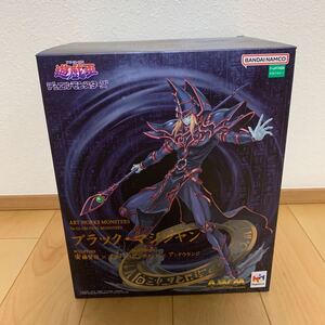 ブラックマジシャン フィギュア 遊戯王 バンダイ BANDAI