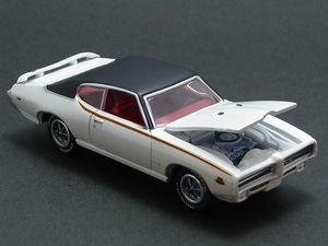 ☆☆☆日曜夜☆ルース☆WHITE LIGHTNING☆1969 PONTIAC GTO JUDGE☆MUSCLE CARS 1969 RELEASE 1☆JOHNNY LIGHTNING☆1/64