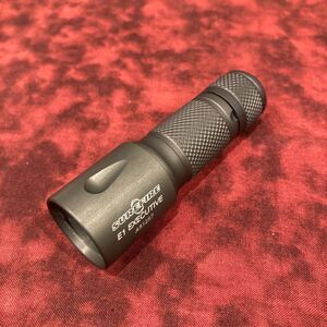 SUREFIRE 実物E1 EXECUTIVE 展示品　シュアファイアー　フラッシュライト　キセノン