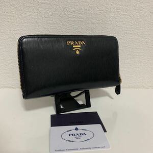 美品　 PRADA プラダ レザー ブラック 長財布 ラウンドファスナー　ギャランティカード付き1ML348