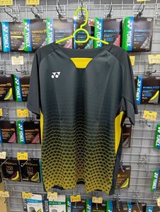 【10615 (184) XO】YONEX(ヨネックス) メンズゲームシャツ ブラック/ゴールド XO 新品未使用 バドミントン テニス 定価10450円