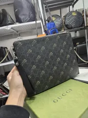 【雷市場（ポンジャン）商品韓国直送】 正規品 GUCCI(グッチ) ジャンピング タイガ クラッチバッグ