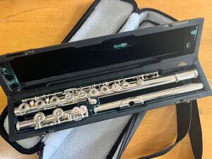 Altus Flute A1407（総銀製ソルダードモデル アルタスフルート）※参考動画あり