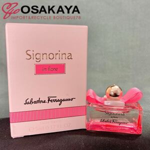 使用わずか Salvatore Ferragamo シニョリーナ イン フィオーレ オーデトワレ 5ml 専用箱 フレグランス 香水 レディース ホワイトムスク