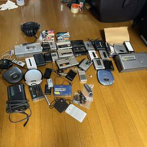 SONY wm-501/D-265/tcm-8ev/tcm-17/tc-1100/victor RC-S1M/tcm-R2/aiwa px930/aiwa HS-P5…33点セット未確認品