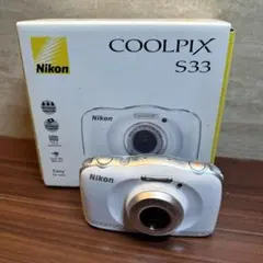 Nikon COOLPIX S33 デジカメ　ほぼ新品