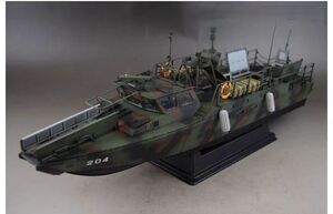 1/35 スウェーデン CB90 高速 COMBATBOAT90 組立塗装済完成品