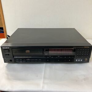 【SONY CDプレーヤー電子機器】ソニー CDデッキ CDP-333ESD ジャンク品 中古品【倉庫】0108