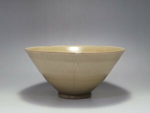 青磁 花型 広め高台碗 時代唐物 幅約18.2cm / 宋元時代 盃 小碗 杯 盞 小鉢 茶道具 煎茶道具 酒器 人間国宝 李朝 高麗