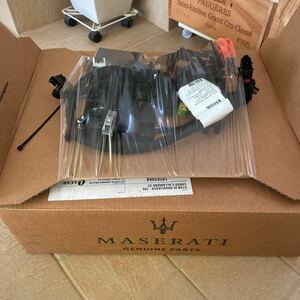 新品未使用　マセラティ　maserati純正 右シートワイヤー　ギブリ　レバンテ　リコール対策品？　673007606 670007822 シート配線