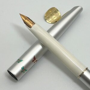 ◆PLATINUM プラチナ 万年筆 蝶 ② ホワイト 白 ペン先 14K 細字 筆記具 文房具 中古品 ブランド MB ha KBB3