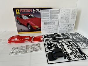 【組立中 プラモデル】ITALERI イタレリ Ferrrari DAYTONA 365 GTB フェラーリ デイトナ 365 GTB 1:24